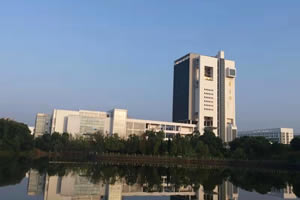 南昌大学